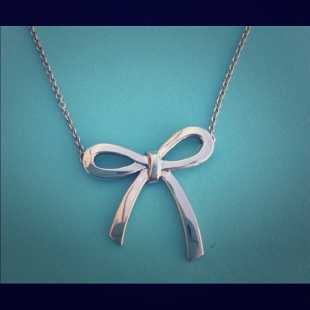 Tiffany & Co. silver bow pendant necklace